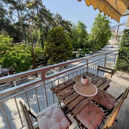 Apartment Helios Nea Peramos (Macedonia)